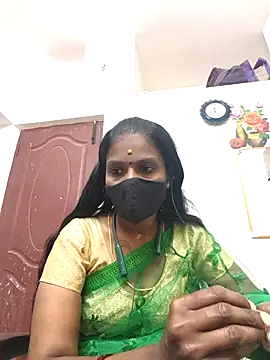 Snapshot of Tamil_Yalini12 chatting on May 5, 2026, 6:10 am Tamil Yalini12 online show from May 5, 2026, 6:10 am