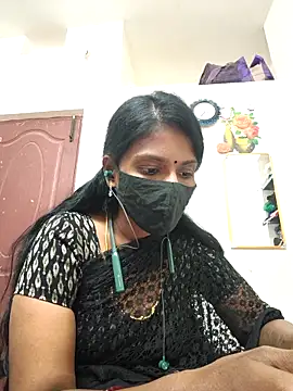 Snapshot of Tamil_Yalini12 chatting on May 6, 2026, 1:49 pm Tamil Yalini12 online show from May 6, 2026, 1:49 pm