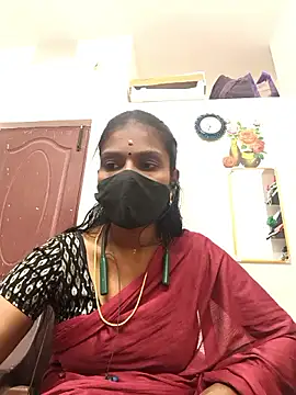 Snapshot of Tamil_Yalini12 chatting on May 12, 2026, 1:19 pm Tamil Yalini12 online show from May 12, 2026, 1:19 pm