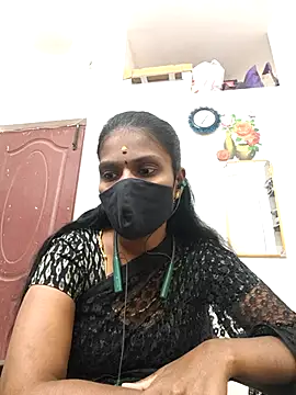 Snapshot of Tamil_Yalini12 chatting on May 14, 2026, 1:40 pm Tamil Yalini12 online show from May 14, 2026, 1:40 pm