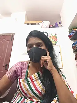 Snapshot of Tamil_Yalini12 chatting on May 22, 2026, 4:56 pm Tamil Yalini12 online show from May 22, 2026, 4:56 pm