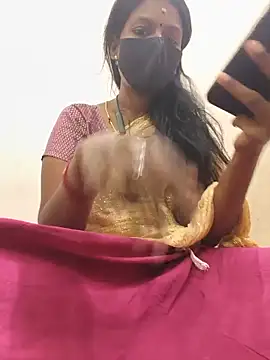 Snapshot of Tamil_Yalini12 chatting on May 27, 2026, 1:57 am Tamil Yalini12 online show from May 27, 2026, 1:57 am