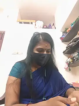 Snapshot of Tamil_Yalini12 chatting on May 28, 2026, 3:26 am Tamil Yalini12 online show from May 28, 2026, 3:26 am