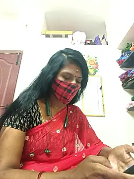 Snapshot of Tamil_Yalini12 chatting on May 31, 2026, 1:36 am Tamil Yalini12 online show from May 31, 2026, 1:36 am