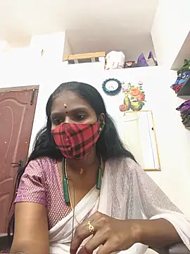 Snapshot of Tamil_Yalini12 chatting on June 2, 2026, 11:12 am Tamil Yalini12 online show from June 2, 2026, 11:12 am