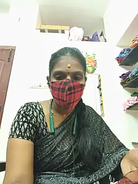 Snapshot of Tamil_Yalini12 chatting on June 3, 2026, 4:23 pm Tamil Yalini12 online show from June 3, 2026, 4:23 pm