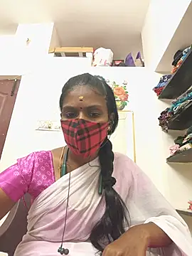 Snapshot of Tamil_Yalini12 chatting on June 4, 2026, 6:25 pm Tamil Yalini12 online show from June 4, 2026, 6:25 pm