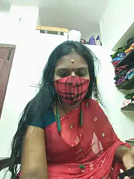 Snapshot of Tamil_Yalini12 chatting on June 6, 2026, 3:33 am Tamil Yalini12 online show from June 6, 2026, 3:33 am