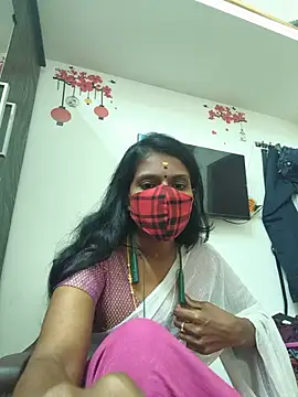 Snapshot of Tamil_Yalini12 chatting on June 8, 2026, 4:18 pm Tamil Yalini12 online show from June 8, 2026, 4:18 pm