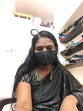 Snapshot of Tamil_Yalini12 chatting on June 9, 2026, 1:12 pm Tamil Yalini12 online show from June 9, 2026, 1:12 pm