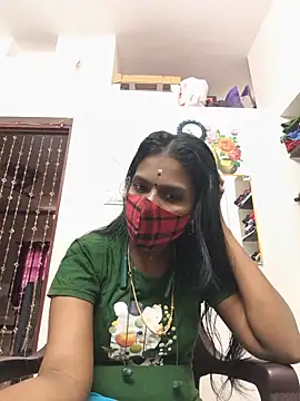 Snapshot of Tamil_Yalini12 chatting on June 11, 2026, 4:54 am Tamil Yalini12 online show from June 11, 2026, 4:54 am