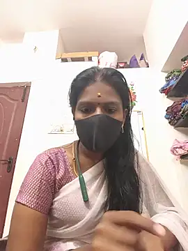 Snapshot of Tamil_Yalini12 chatting on June 14, 2026, 2:46 am Tamil Yalini12 online show from June 14, 2026, 2:46 am