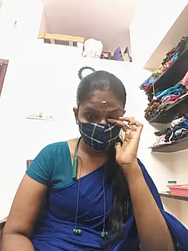 Snapshot of Tamil_Yalini12 chatting on June 18, 2026, 10:19 am Tamil Yalini12 online show from June 18, 2026, 10:19 am