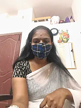 Snapshot of Tamil_Yalini12 chatting on June 21, 2026, 12:57 am Tamil Yalini12 online show from June 21, 2026, 12:57 am