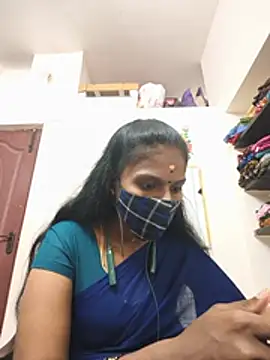Snapshot of Tamil_Yalini12 chatting on June 21, 2026, 3:58 pm Tamil Yalini12 online show from June 21, 2026, 3:58 pm