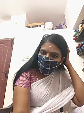 Snapshot of Tamil_Yalini12 chatting on June 24, 2026, 4:28 pm Tamil Yalini12 online show from June 24, 2026, 4:28 pm