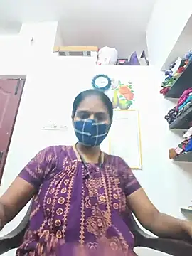 Snapshot of Tamil_Yalini12 chatting on July 8, 2026, 8:52 am Tamil Yalini12 online show from July 8, 2026, 8:52 am
