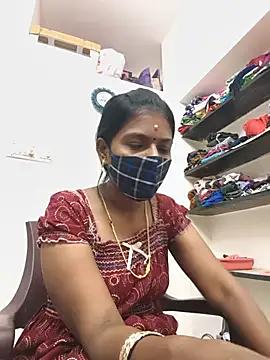 Snapshot of Tamil_Yalini12 chatting on July 14, 2026, 2:38 am Tamil Yalini12 online show from July 14, 2026, 2:38 am