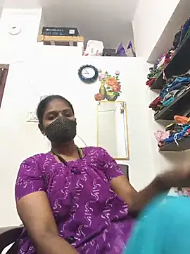 Snapshot of Tamil_Yalini12 chatting on July 27, 2026, 3:24 am Tamil Yalini12 online show from July 27, 2026, 3:24 am