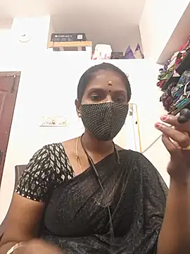 Snapshot of Tamil_Yalini12 chatting on July 29, 2026, 4:27 pm Tamil Yalini12 online show from July 29, 2026, 4:27 pm
