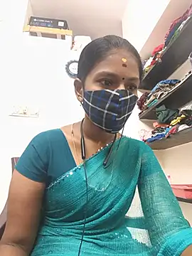 Snapshot of Tamil_Yalini12 chatting on August 1, 2026, 12:54 am Tamil Yalini12 online show from August 1, 2026, 12:54 am
