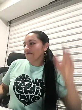 Snapshot of Alisson_Stonee chatting on February 5, 2026, 11:09 pm Alisson Stonee online show from February 5, 2026, 11:09 pm