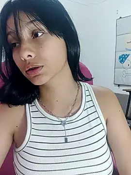 xoxo milk online show from March 11, 2026, 7:53 pm