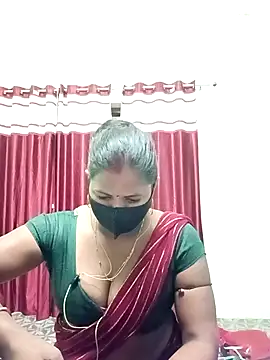 Snapshot of School_medam chatting on November 11, 2025, 4:51 pm School medam online show from November 11, 2025, 4:51 pm