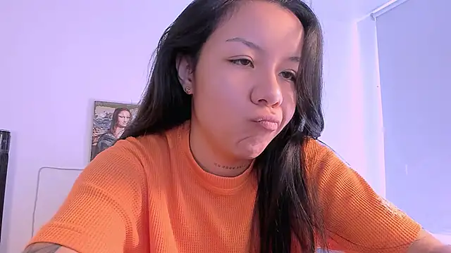 Snapshot of Alexxxa_blair chatting on October 4, 2025, 5:44 pm Alexxxa blair online show from October 4, 2025, 5:44 pm