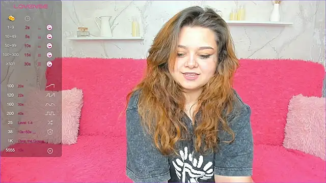 NinelCroft online show from October 3, 2025, 4:20 am