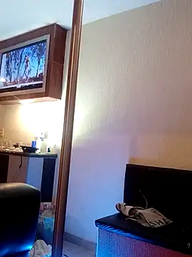 transreyna online show from November 13, 2025, 11:31 am