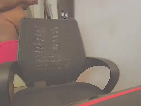 Pure-bottom online show from January 11, 2026, 5:01 am