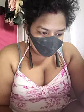 Snapshot of Deborbhavi222 chatting on May 12, 2026, 9:17 am Deborbhavi222 online show from May 12, 2026, 9:17 am
