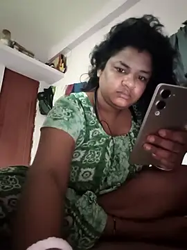 Snapshot of Deborbhavi222 chatting on May 16, 2026, 10:58 am Deborbhavi222 online show from May 16, 2026, 10:58 am