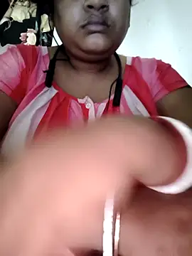 Snapshot of Deborbhavi222 chatting on May 17, 2026, 1:47 am Deborbhavi222 online show from May 17, 2026, 1:47 am