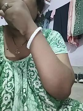 Snapshot of Deborbhavi222 chatting on June 18, 2026, 4:22 pm Deborbhavi222 online show from June 18, 2026, 4:22 pm
