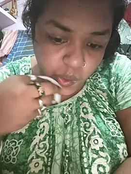 Snapshot of Deborbhavi222 chatting on July 19, 2026, 7:17 pm Deborbhavi222 online show from July 19, 2026, 7:17 pm