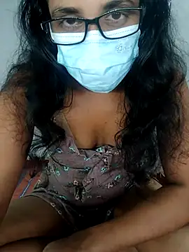 Snapshot of sexybolegirl chatting on October 25, 2025, 5:51 pm sexybolegirl online show from October 25, 2025, 5:51 pm