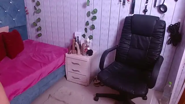 Snapshot of Kathaleyagrayyass chatting on December 2, 2025, 1:55 am Kathaleyagrayyass online show from December 2, 2025, 1:55 am