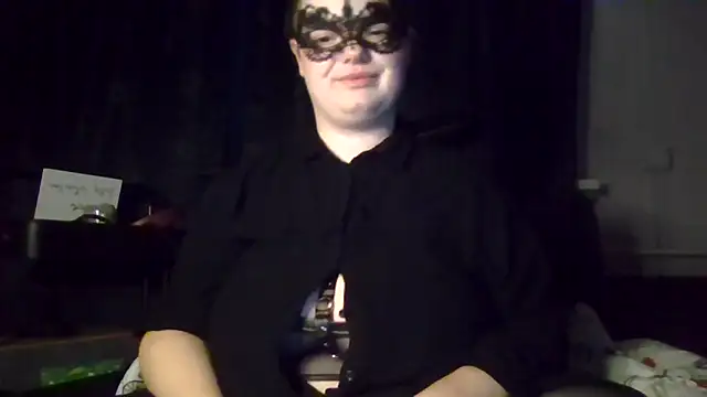 Snapshot of Katy2323 chatting on October 3, 2025, 9:12 pm Katy2323 online show from October 3, 2025, 9:12 pm