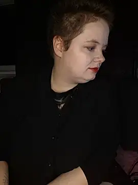 Snapshot of Katy2323 chatting on October 19, 2025, 7:03 pm Katy2323 online show from October 19, 2025, 7:03 pm