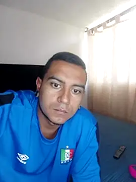 Snapshot of Carlandelli1 chatting on June 27, 2026, 4:23 pm Carlandelli1 online show from June 27, 2026, 4:23 pm