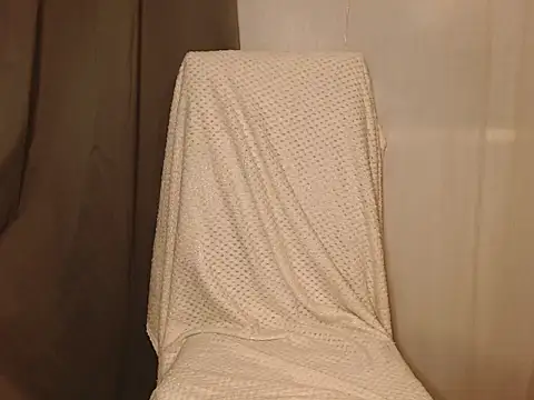 Mia28Mia online show from March 14, 2026, 10:26 pm