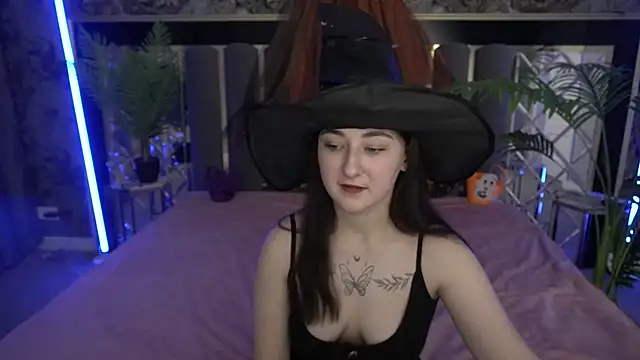 SashaDuvalle online show from October 30, 2025, 6:48 am