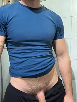 giovan2020 online show from February 2, 2026, 10:08 pm