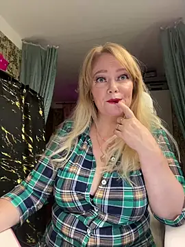 Sweet-blonde online show from July 31, 2026, 10:09 pm