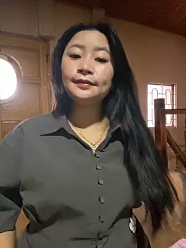 violet-00 online show from October 24, 2025, 1:35 am