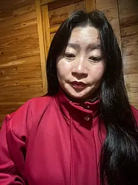 violet-00 online show from March 8, 2026, 6:17 am