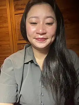 violet-00 online show from March 14, 2026, 10:21 am