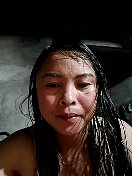 xuxulovezz online show from January 19, 2026, 12:31 pm